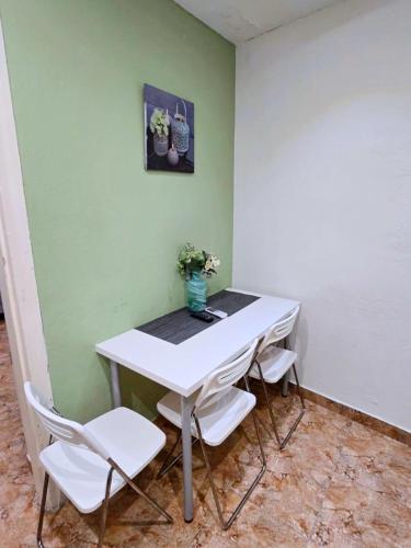 Apartamentos EconoStay Sol 5