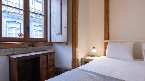 Portuguese Charm Guesthouse by LovelyStay 4