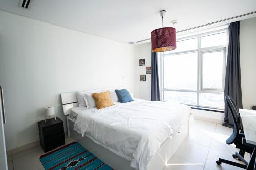 The Lofts West Downtown - 2 Minutes Walk to Burj Khalifa-Dubai Mall 1BDR, Dubái (foto 2)