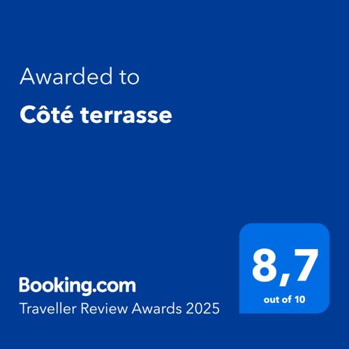 Côté terrasse chambre d'hôte Bévercé