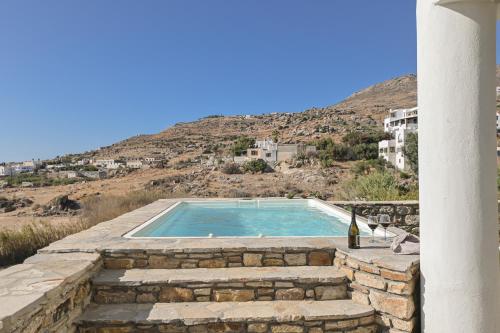 Swimming pool, Villa Bazeos in Agkidia
