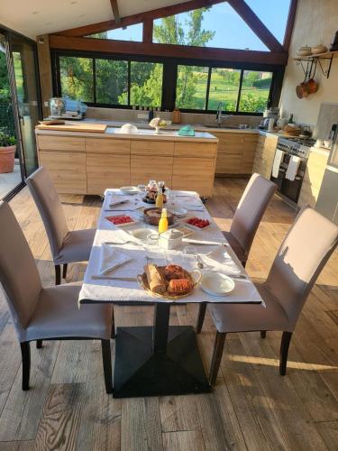 Seadmed, Oustal de la FRAYSSIERE in Figeac