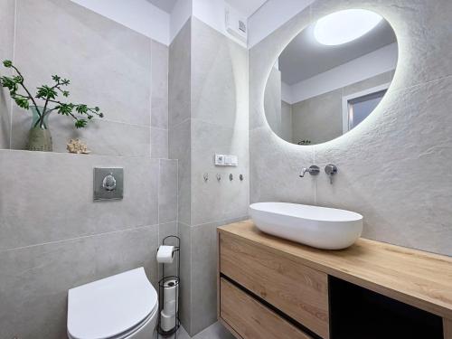 Two-Bedroom Apartment image 4