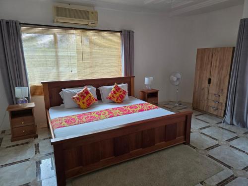 Cape Coast Travellers' Inn in Кейп Коуст
