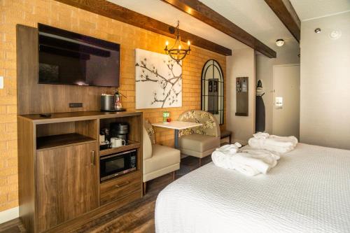 1 queen bed