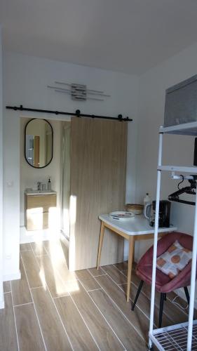 Central, cozy and warm, Tuluza (zdjęcie 10)