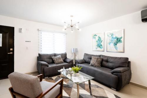 Elegant House Altaria Hermosillo 3 Bedrooms with Pool