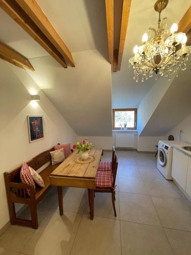 Große Wohnung mit Dachterrasse in Starnberg in Starnberg