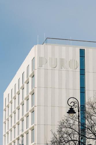 PURO Warszawa Stare Miasto near Monument to the Warsaw Uprising