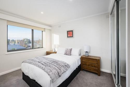 Central to Everything Spacious 1 Bedroom Apartment in มัลเวิร์น