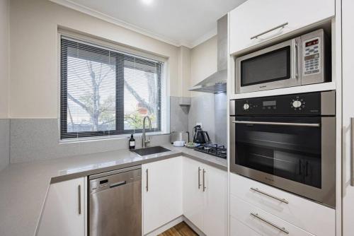 Central to Everything Spacious 1 Bedroom Apartment in มัลเวิร์น