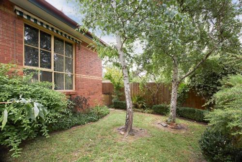 Spacious Balwyn Villa in great location in Balwyn