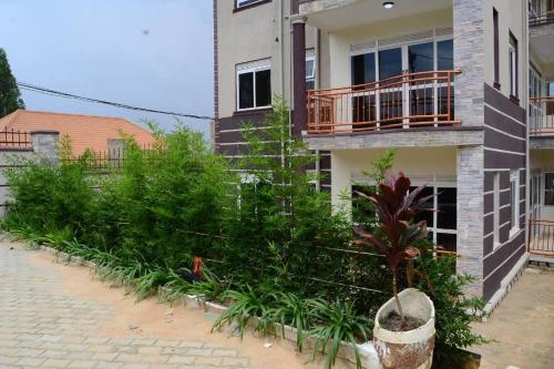 Serenity Found 2 Bed Haven with Private Balcony in Γουακισο