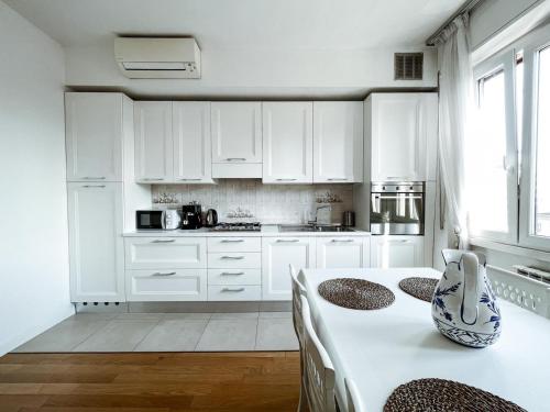 White Pearl - CityCenter - Large & Elegant Flat, Milano