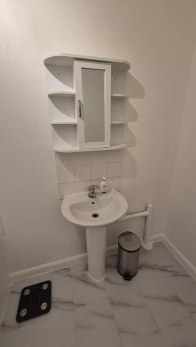 Beautiful Double Room In Acton, West London, Лондон (фото 10)