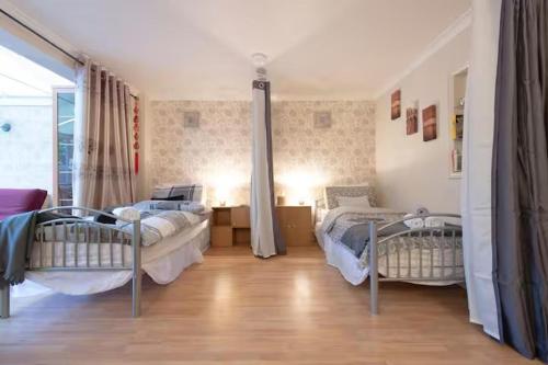 3bedroom Sleeps8 Parking FamilyFriendly NearExcel, Londyn (zdjęcie 11)