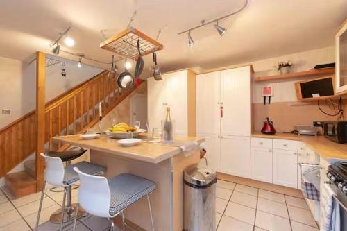 3bedroom Sleeps8 Parking FamilyFriendly NearExcel, Londyn (zdjęcie 10)