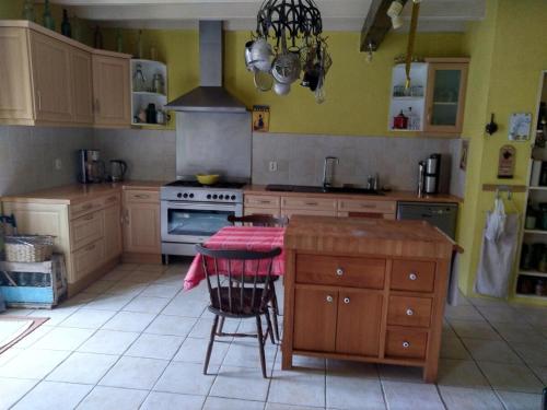 Maison de famille in Saint Jean De Sauves