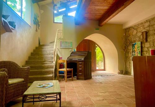 Előcsarnok, domaine Soala in Brenas