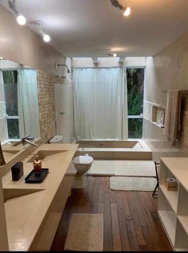 Baño, The Black Pool House em Busca Vida in Catu De Abrantes