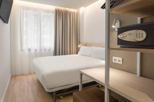 Superior Double Room image 1