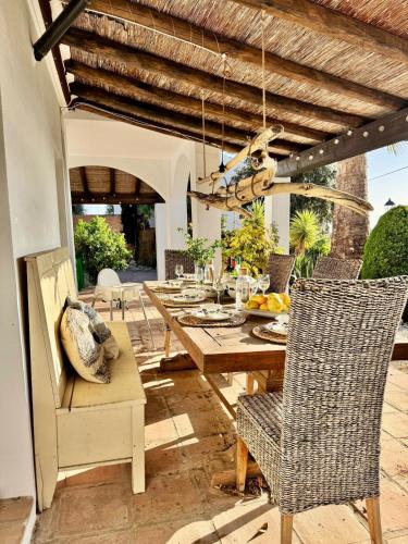 Casa Capilla Charming in picturesque white village in Pilarejo
