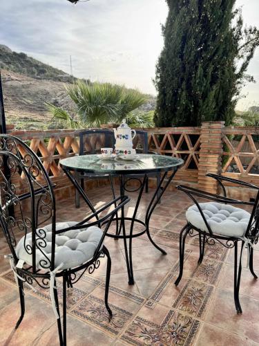 Casa Capilla Charming in picturesque white village in Pilarejo