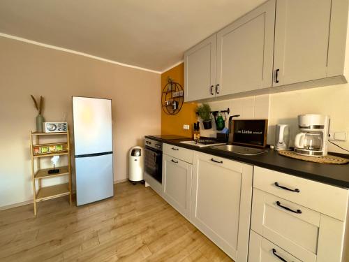 Konyha, Appartment mit Garten im Beachhouse am Goitzschesee - strandnah & gemütlich (Appartment mit Garten im Beachhouse am Goitzschesee - strandnah & gemutlich) in Bitterfeld-Wolfen