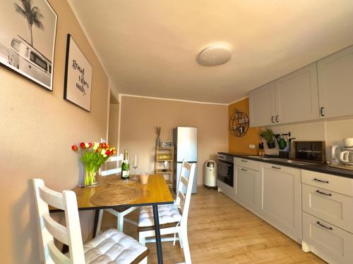 Konyha, Appartment mit Garten im Beachhouse am Goitzschesee - strandnah & gemütlich (Appartment mit Garten im Beachhouse am Goitzschesee - strandnah & gemutlich) in Bitterfeld-Wolfen