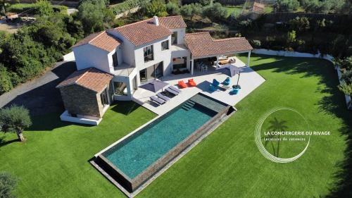 Villa Maéna - Grande piscine - Entre mer et nature - Location, gîte - Carqueiranne