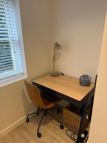 Large 1 bedroom self contained garden flat, Windsor (Foto 7)