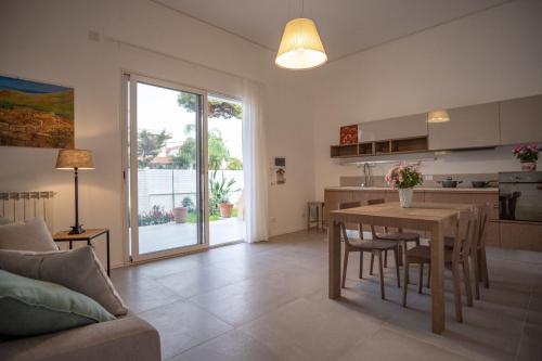 Mondello Felix - appartamenti in villa a 600m dal mare 4