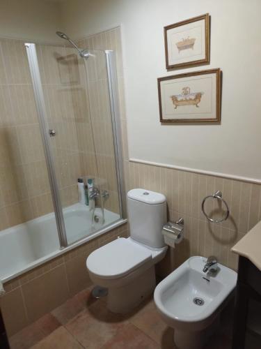 Habitación individual o doble en Triana, Sewilla (zdjęcie 4)