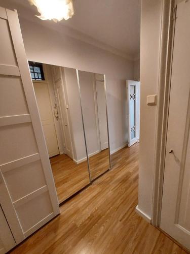 Spacious studio by the sea 41 m2 in Hakaniemi