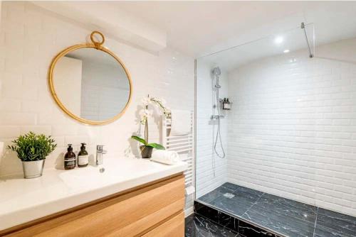 Keyz - Spacious 2 Bedrooms in Le Marais - image 6