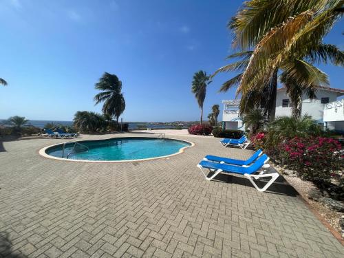 Плувен басейн, Paradise for two on the Caribbean Sea in Westpunt