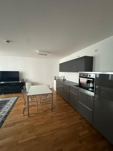 Al Nafurah Apartments 5