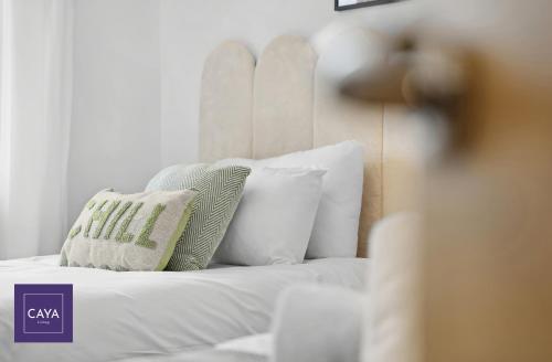 CAYA Living 2BR Apartment in Central Windsor Berkshire - Legoland - Windsor - Royal Ascot - Heathrow Sleeps 6 - Private Gated Parking, Windsor (photo 8)
