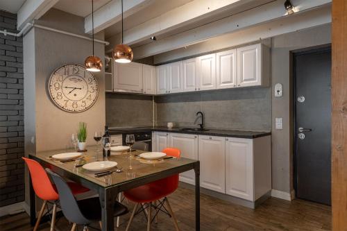 Central Retreat, FREE Private Parking, Cluj-Napoca (foto 10)