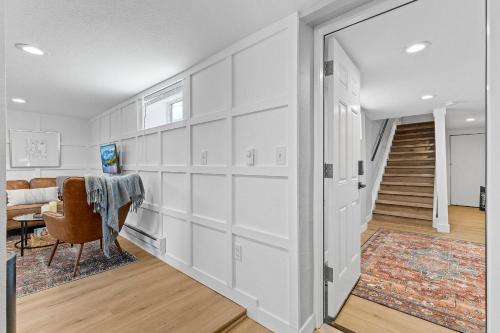 المرافق, Urban Hideaway - Charming 2 Bedroom Apartment Close to Denver's Best Attractions in Northeast Park Hill