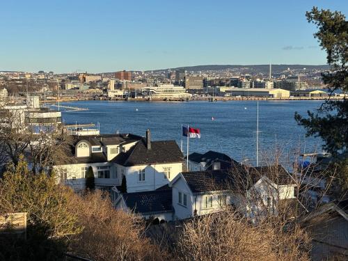 Fantastic apartment with garden and sea view on Bygdøy, Oslo