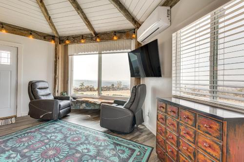Backyard and Zen Garden Hilltop Haven in Bonsall! thumb 3