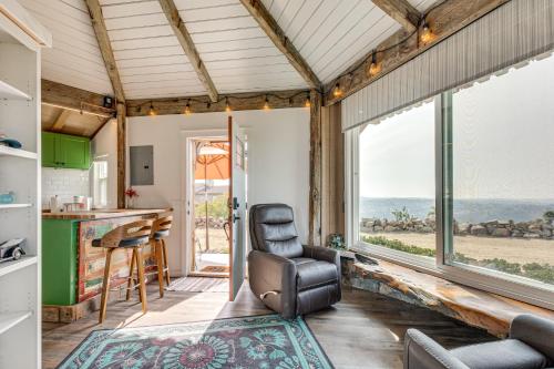 Backyard and Zen Garden Hilltop Haven in Bonsall! detail