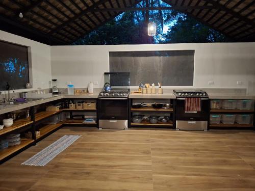 virtuve, Four Monkeys Eco Lodge - Jungle & Beach in Cabo Matapalo