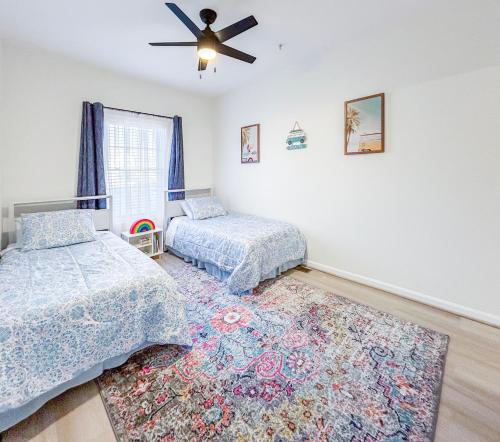 Modern & Comfy - Close to Shopping, Christmas Village, Outlets & Beaches- Easy GF access thumb 4