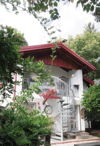 Exterior view of Aeroport - Relax Casa Victoria