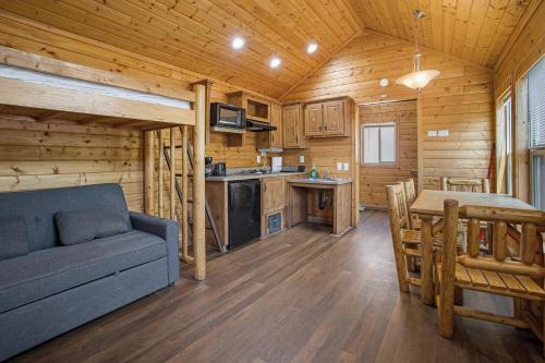 مطبخ, Mendocino Redwoods RV Resort in Willits