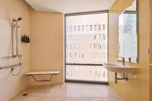 Rydges Australia Square - image 9