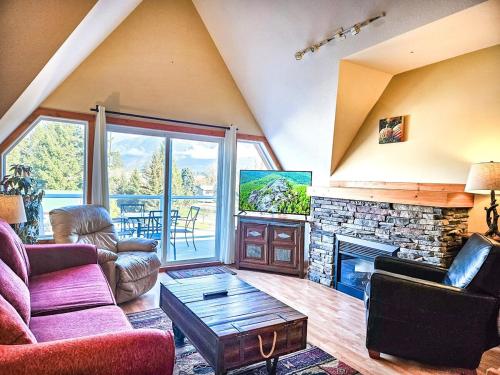 Heron Point by StayIn in Invermere (BC)