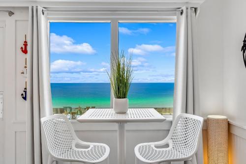 Stunning condo in Pinnacle Port, Panama City Beach, Panama City Beach